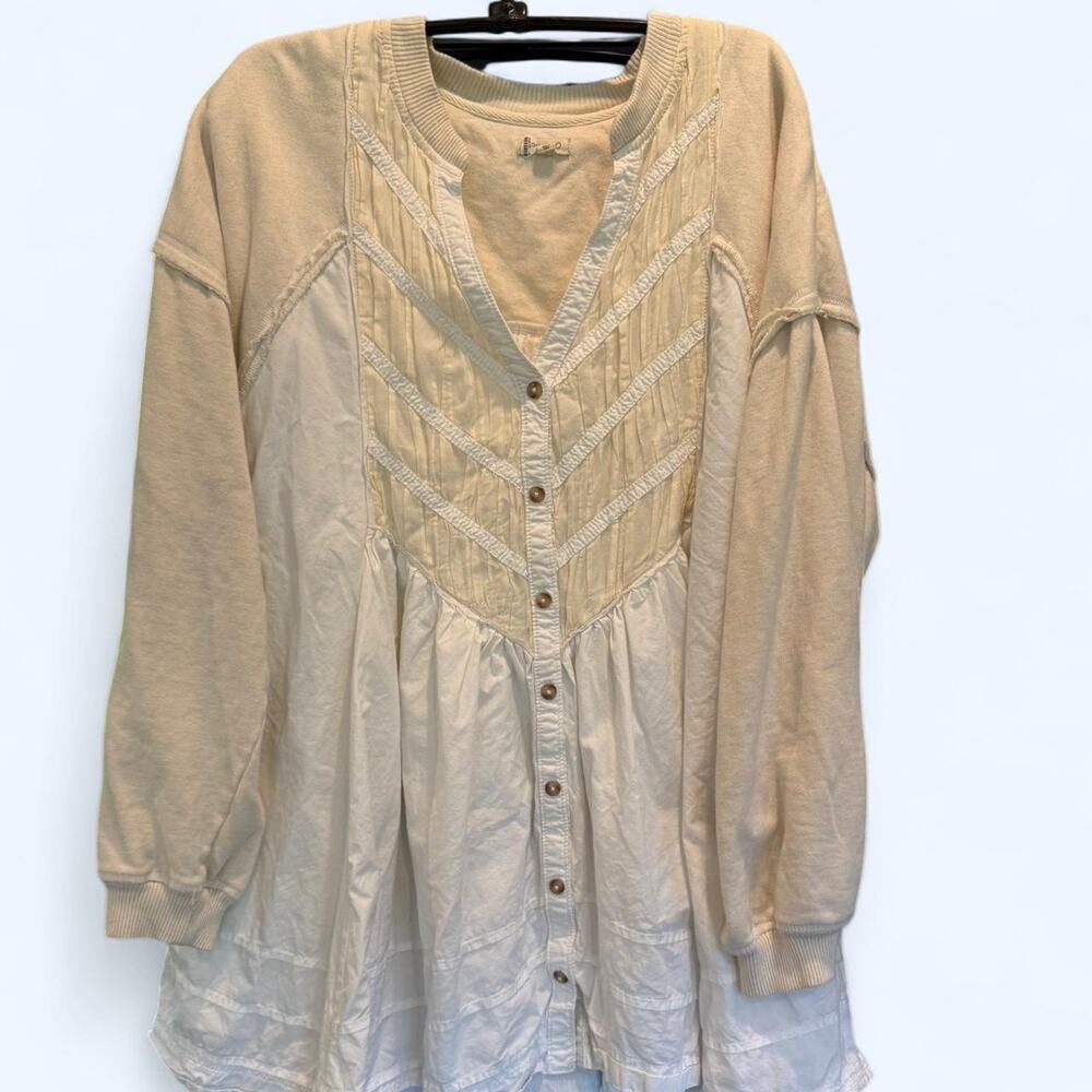 Pilcro Cream and White V-Neck Button-Front Sweater